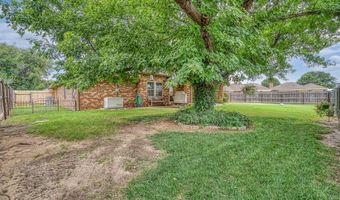 809 Jamestown Dr, Altus, OK 73521