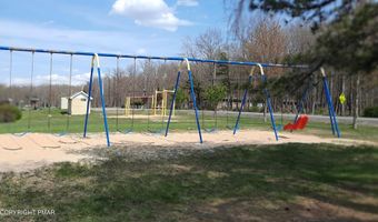 45 Foothill Rd, Albrightsville, PA 18210