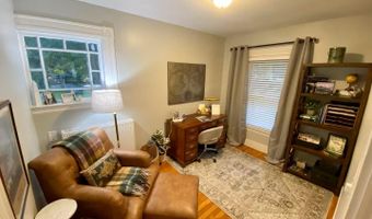 15 Maple St, Bangor, ME 04401