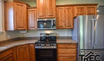 155 N 1st St W, Cowley, WY 82420