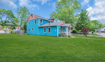 19 CENTER St, Barnegat, NJ 08005