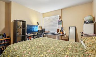 1605 Winona Blvd 102, Los Angeles, CA 90027