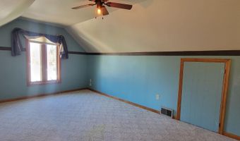 112 Gorder Dr, Aberdeen, SD 57401