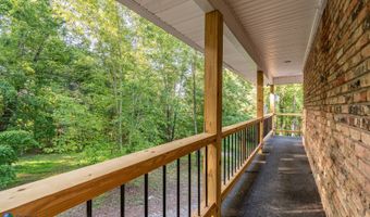 251 S Taxiway Dr, Albany, KY 42602