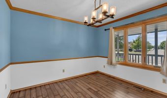 4566 Westlake Ct, Bel Aire, KS 67220