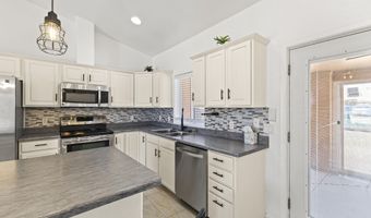 9343 W PINEVETA Dr, Arizona City, AZ 85123