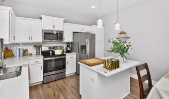 624 18th St SE, Altoona, IA 50009