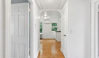 9 Country Pkwy, North Providence, RI 02911
