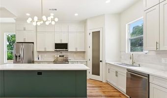 1704 AYCOCK St, Arabi, LA 70032