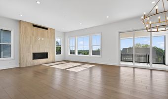 861 N MANCHESTER St, Arlington, VA 22205