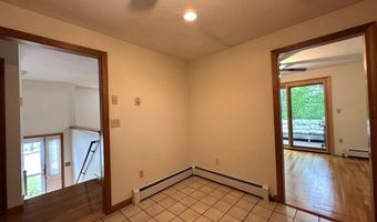 15 Curlew St, Boston, MA 02132
