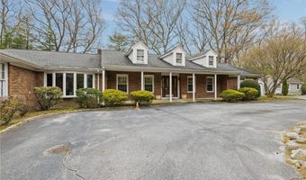 300 Twin River Rd, Lincoln, RI 02865