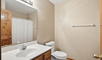 7819 Shannon Lakes Way, Indianapolis, IN 46217