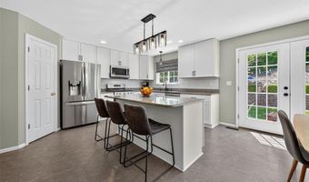 2426 Guardian Ct, Arnold, MO 63010