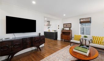 23 Mt. Vernon St, Newport, RI 02840