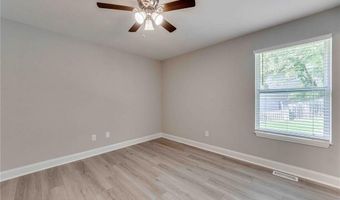 417 Elm Crossing Ct, Ballwin, MO 63021