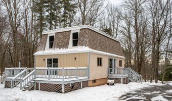 87 Edgewater Dr, Barrington, NH 03825