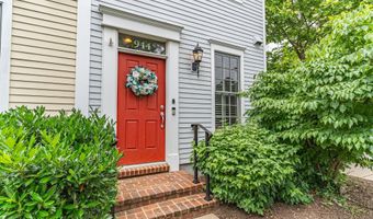 944 N COLUMBUS St, Alexandria, VA 22314