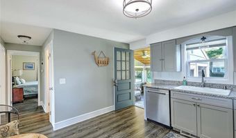 56 King Philip Rd, Narragansett, RI 02882