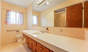 1300 Oak Ave, Carlsbad, CA 92008