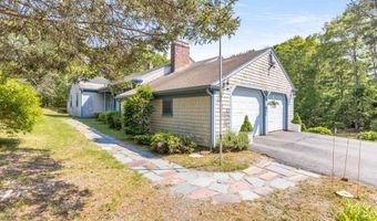 240 Bragg's Ln, Barnstable, MA 02630