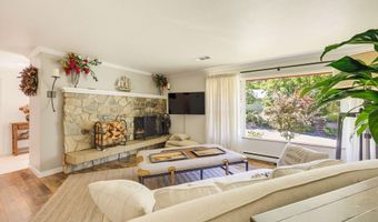 492 Herbert St, Ashland, OR 97520