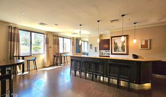 2451 MIDTOWN Ave 219, Alexandria, VA 22303