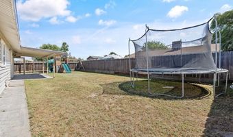 14291 Rosemary Cir, Armona, CA 93202