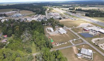 240 Whittle Cir, Ashburn, GA 31714