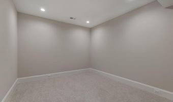 629 N LINCOLN St N, Arlington, VA 22201