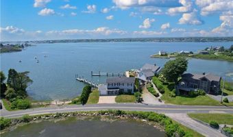 72 Marine Dr, Narragansett, RI 02882
