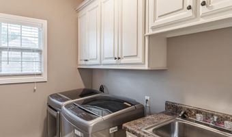 14772 Wildwood Dr, Athens, AL 35613