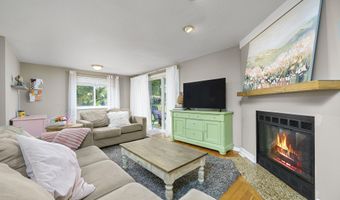 31 Wynwood Dr 31, Cromwell, CT 06416
