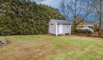3 Betsy Dr, Bristol, RI 02809