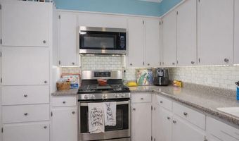 2009 Washington Ave, Baxter Springs, KS 66713
