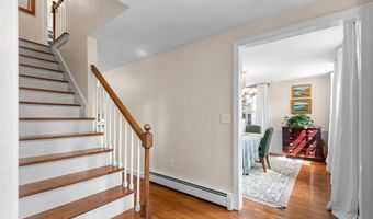 20 Terrace Dr, Barrington, RI 02806