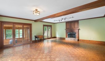76 Spruce St, Brattleboro, VT 05301