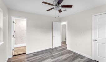 2223 Popps Ferry Rd, Biloxi, MS 39532