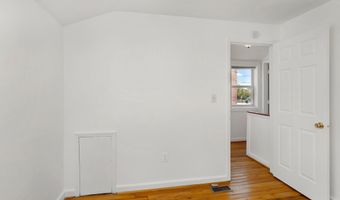 2446 S NELSON St, Arlington, VA 22206