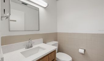 600 LAKEVIEW Rd 2B, Clearwater, FL 33756
