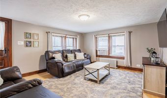 12 Clarendon St, Albion, NY 14411