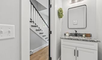 53 Woodbrey Ln, Standish, ME 04084