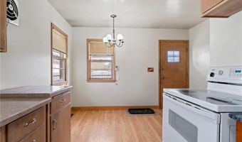 1402 7th St SE, Austin, MN 55912