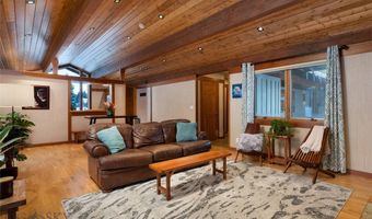 2122 Fairway Dr, Bozeman, MT 59715