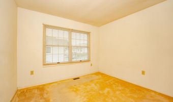 19 CLIPPER Ct, Atlantic City, NJ 08401