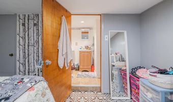 3223 STRICKLAND St, Baltimore, MD 21229