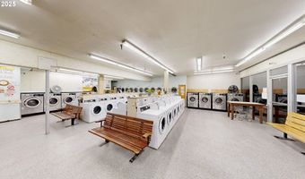 97900 SHOPPING CENTER Ave, Brookings, OR 97415