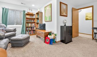 2403 W AMERICAN Dr, Neenah, WI 54956