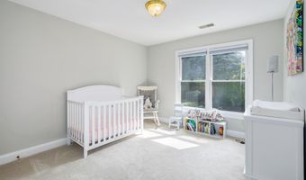9304 WILDOAK Dr, Bethesda, MD 20814