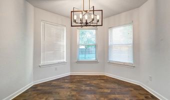 208 James St, Aledo, TX 76008